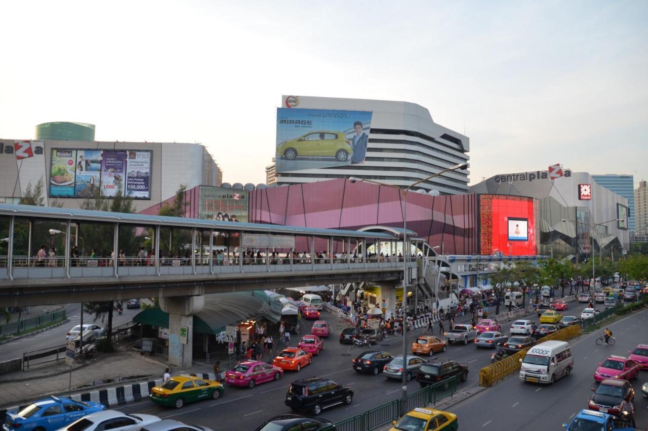 Hostel@Seatzstation Bangkok Exterior photo